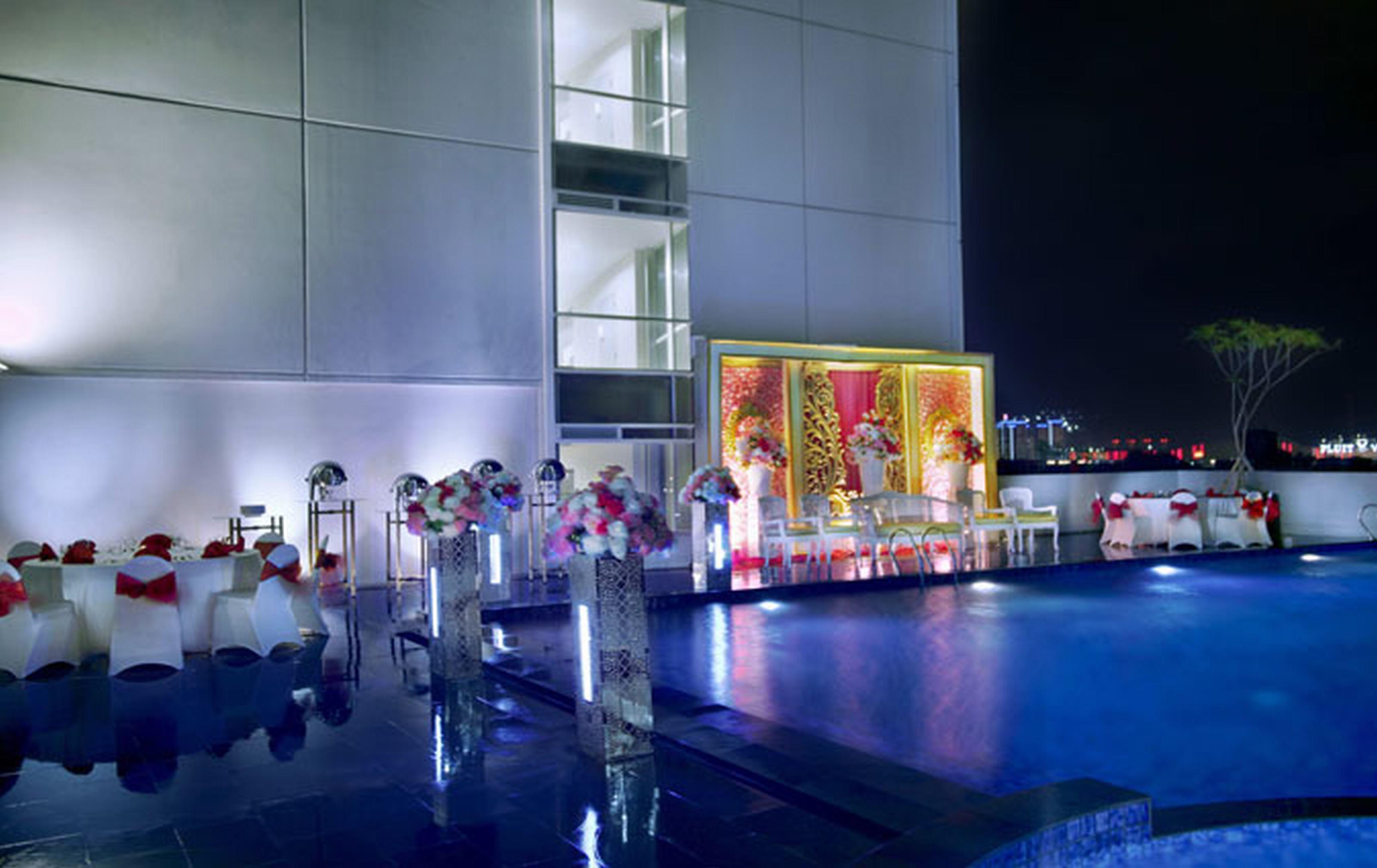 Aston Pluit & 4* Jakarta
