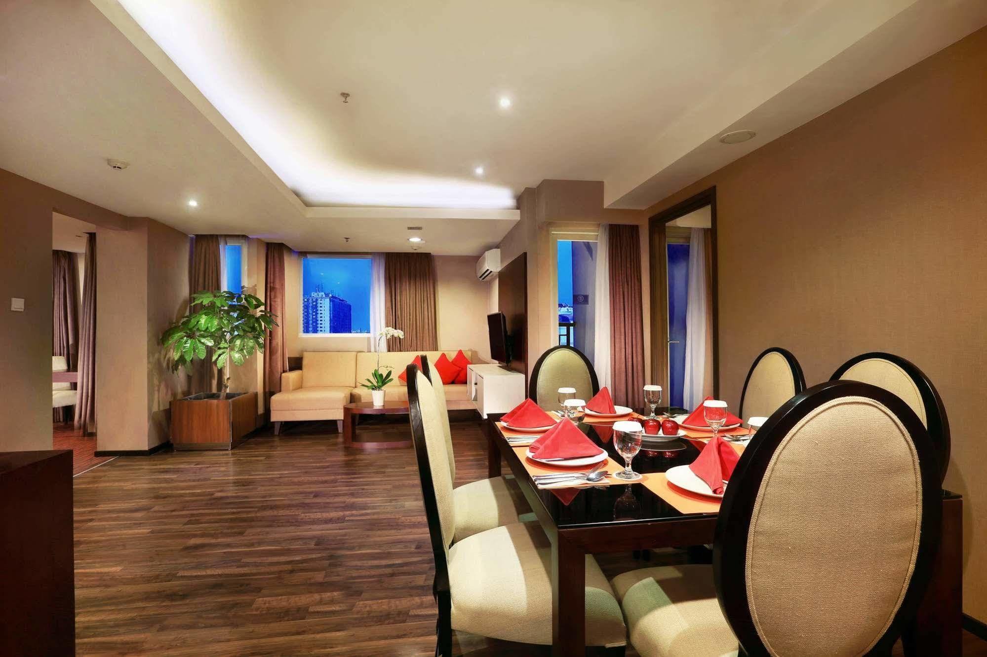Aston Pluit & 4* Jakarta