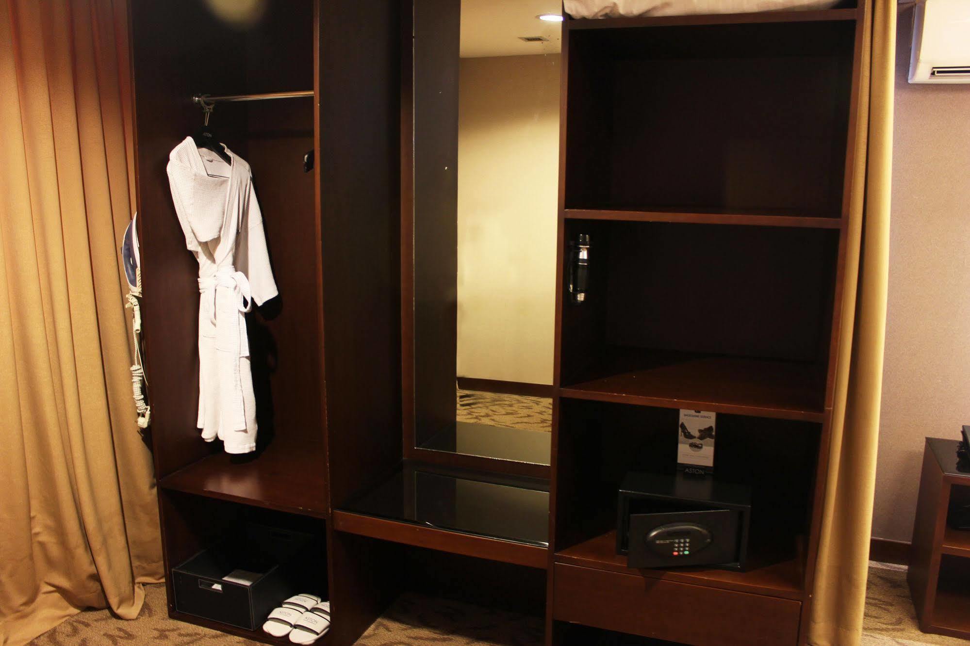 Aston Pluit & Hotel Jakarta